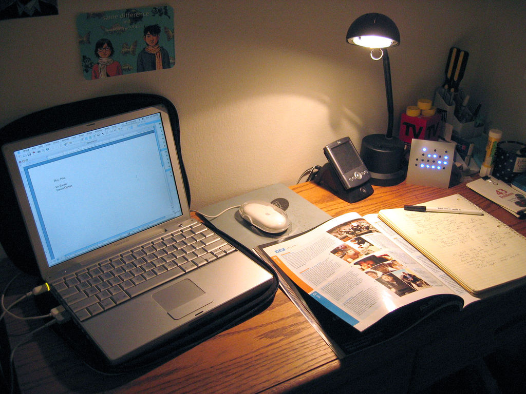 Study-Work-Desk-by-Nicole-Lee-under-CC-BY-NC-SA-2.0